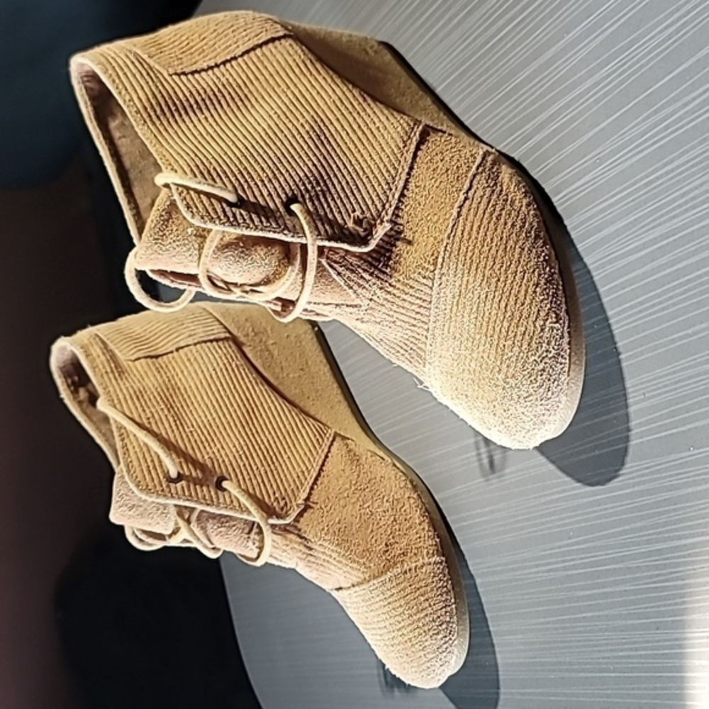 TOMS Corduroy Suede Moccasin‎ Style Wedge Boot/Shoe Women's 9